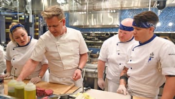 HELL'S KITCHEN: L-R: Chef/host Gordon Ramsay with contestants in the "Blind Taste Test” episode of HELL'S KITCHEN airing Thursday, March 4 (8:00-9:00 PM ET/PT) on FOX. CR: Scott Kirkland / FOX. © 2021 FOX MEDIA LLC.