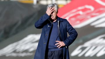 SOUTHAMPTON, ENGLAND - OCTOBER 25: Carlo Ancelotti of Everton during the Premier League match between Southampton and Everton at St Mary's Stadium on October 25, 2020 in Southampton, England. Sporting stadiums around the UK remain under strict restrictions due to the Coronavirus Pandemic as Government social distancing laws prohibit fans inside venues resulting in games being played behind closed doors. (Photo by Robin Jones/Getty Images)