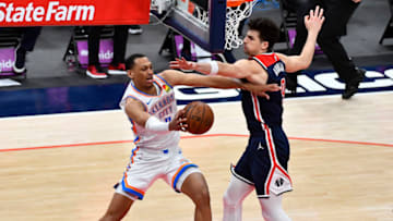 OKC Thunder forward Darius Bazley (7) pass the ball past Wizards forward Deni Avdija (9): Brad Mills-USA TODAY Sports