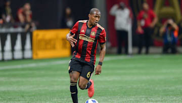ATLANTA, GA MARCH 11: Atlanta United's Darlington Nagbe (6) moves the ball upfield during the match between DC United and Atlanta United on March 11, 2018 at Mercedes-Benz Stadium in Atlanta, GA. Atlanta United FC defeated DC United by a score of 3 - 1. (Photo by Rich von Biberstein/Icon Sportswire via Getty Images)
