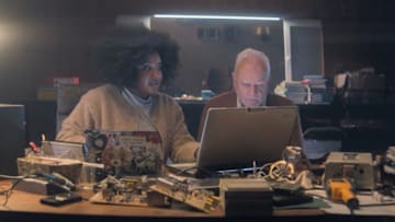 Susan Wokoma as Helen and Malcolm McDowell as Richard in new Amazon Original Truth Seekers. Credit: Sophie Pettifer/Amazon Studios