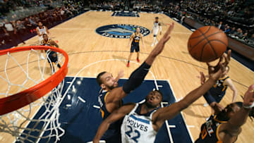 MINNEAPOLIS, MN - NOVEMBER 20: Andrew Wiggins #22 of the Minnesota Timberwolves shoots the ball against the Utah Jazz. Copyright 2019 NBAE (Photo by David Sherman/NBAE via Getty Images)