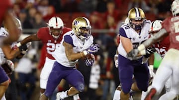 PALO ALTO, CA - NOVEMBER 10: Myles Gaskin