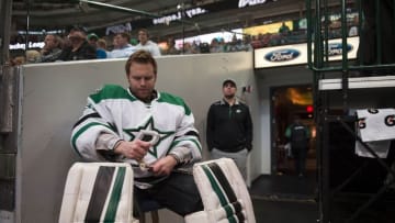 Mar 31, 2016; Dallas, TX, USA; Dallas Stars goalie Kari Lehtonen (32) wraps a teammate