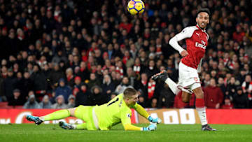 LONDON, ENGLAND - FEBRUARY 03: Pierre-Emerick Aubameyang of Arsenal scores his sides fourth goal during the Premier League match between Arsenal and Everton at Emirates Stadium on February 3, 2018 in London, England. (Photo by Michael Regan/Getty Images)