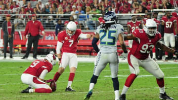 Oct 23, 2016; Glendale, AZ, USA; Arizona Cardinals kicker Chandler Catanzaro (7) kicks a field goal during the first half against the Seattle Seahawks at University of Phoenix Stadium. Mandatory Credit: Matt Kartozian-USA TODAY Sports
