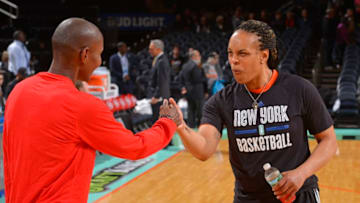 NEW YORK, NY - MAY 15: Bridget Pettis of the Dallas Wings greets Teresa Weatherspoon of the New York Liberty before the WNBA game on May 15, 2016 at the Madison Square Garden in New York City, New York. NOTE TO USER: User expressly acknowledges and agrees that, by downloading and or using this photograph, User is consenting to the terms and conditions of the Getty Images License Agreement. Mandatory Copyright Notice: Copyright 2016 NBAE (Photo by David Dow/NBAE via Getty Images)