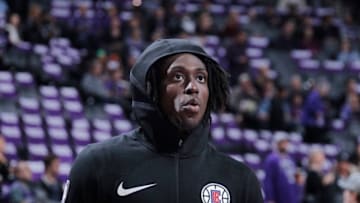 SACRAMENTO, CA - NOVEMBER 29: Johnathan Motley #15 of the Los Angeles Clippers warms up against the Sacramento Kings on November 29, 2018 at Golden 1 Center in Sacramento, California. NOTE TO USER: User expressly acknowledges and agrees that, by downloading and or using this photograph, User is consenting to the terms and conditions of the Getty Images Agreement. Mandatory Copyright Notice: Copyright 2018 NBAE (Photo by Rocky Widner/NBAE via Getty Images)