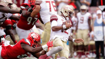 LOUISVILLE, KY - SEPTEMBER 17: Jonathan Greenard #58 of the Louisville Cardinals sacks Deondre Francois #12 of the Florida State Seminoles at Papa John's Cardinal Stadium on September 17, 2016 in Louisville, Kentucky. (Photo by Andy Lyons/Getty Images)