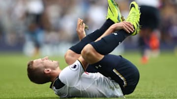 LONDON, ENGLAND - SEPTEMBER 18: Harry Kane of Tottenham Hotspur goes down injured during the Premier League match between Tottenham Hotspur and Sunderland at White Hart Lane on September 18, 2016 in London, England. (Photo by Julian Finney/Getty Images)