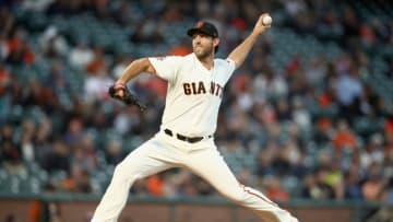 SAN FRANCISCO, CA - AUGUST 28: Madison Bumgarner #40 of the San Francisco Giants pitches against the Arizona Diamondbacks at AT&T Park on August 28, 2018 in San Francisco, California. (Photo by Ezra Shaw/Getty Images)