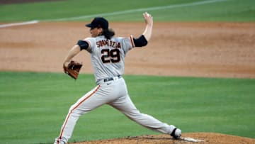 LOS ANGELES, CALIFORNIA - AUGUST 07: Jeff Samardzija #29 of the San Francisco Giants pitches against the Los Angeles Dodgers during the second inning at Dodger Stadium on August 07, 2020 in Los Angeles, California. (Photo by Katelyn Mulcahy/Getty Images)