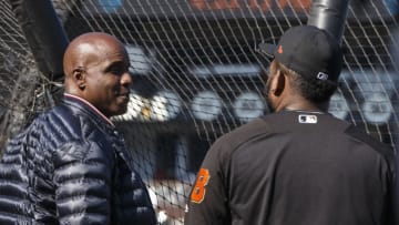 SAN FRANCISCO, CA - AUGUST 07: Former outfielder Barry Bonds of the San Francisco Giants talks to Pablo Sandoval #48 during batting practice before the game against the Chicago Cubs at AT&T Park on August 7, 2017 in San Francisco, California. (Photo by Jason O. Watson/Getty Images)