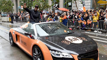 SAN FRANCISCO, CA - OCTOBER 31: Barry Bonds, former San Francisco Giants great, waves to the crowd along the parade route during the San Francisco Giants World Series victory parade on October 31, 2014 in San Francisco, California. The San Francisco Giants beat the Kansas City Royals to win the 2014 World Series. (Photo by Thearon W. Henderson/Getty Images)