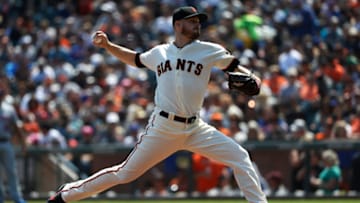 SAN FRANCISCO, CA - SEPTEMBER 02: Chris Stratton #34 of the San Francisco Giants delivers a pitch during the second inning against the New York Mets at AT&T Park on September 2, 2018 in San Francisco, California. (Photo by Stephen Lam/Getty Images)