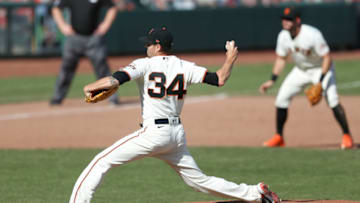 SAN FRANCISCO, CALIFORNIA - SEPTEMBER 27: Kevin Gausman #34 of the San Francisco Giants pitches against the San Diego Padres at Oracle Park on September 27, 2020 in San Francisco, California. (Photo by Lachlan Cunningham/Getty Images)