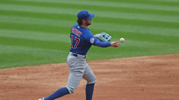 Chicago Cubs third baseman Kris Bryant (17) throws to second base. (Dennis Wierzbicki-USA TODAY Sports)