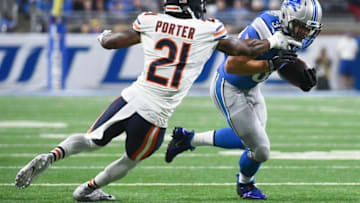 Dec 11, 2016; Detroit, MI, USA; Detroit Lions fullback Zach Zenner (34) is pressured by Chicago Bears cornerback Tracy Porter (21) during the second quarter at Ford Field. Mandatory Credit: Tim Fuller-USA TODAY Sports