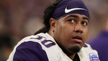 GLENDALE, AZ - DECEMBER 30: Defensive lineman Vita Vea