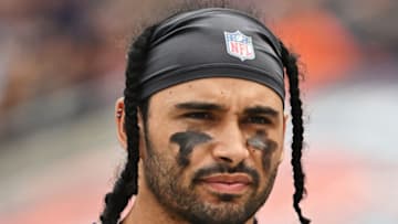 Aug 13, 2022; Chicago, Illinois, USA; Chicago Bears wide receiver Dante Pettis (86) takes a breather on the sideline during a game against the Kansas City Chiefs at Soldier Field. Chicago defeated Kansas City 19-14. Mandatory Credit: Jamie Sabau-USA TODAY Sports