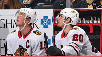 Jonathan Toews (19), Brandon Saad (20)