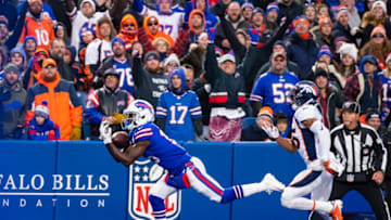 ORCHARD PARK, NY - NOVEMBER 24: John Brown #15 of the Buffalo Bills makes a touchdown pass reception during the fourth quarter against the Denver Broncos at New Era Field on November 24, 2019 in Orchard Park, New York. Buffalo defeats Denver 20-3. (Photo by Brett Carlsen/Getty Images)