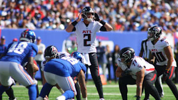 EAST RUTHERFORD, NEW JERSEY - SEPTEMBER 26: (NEW YORK DAILIES OUT) Matt Ryan #2 of the Atlanta Falcons in action against the New York Giants at MetLife Stadium on September 26, 2021 in East Rutherford, New Jersey.Atlanta Falcons defeated the New York Giants 17-14. (Photo by Mike Stobe/Getty Images)