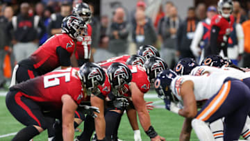 ATLANTA, GEORGIA - NOVEMBER 20: Marcus Mariota #1 of the Atlanta Falcons calls a play during the second quarter against the Chicago Bears at Mercedes-Benz Stadium on November 20, 2022 in Atlanta, Georgia. (Photo by Kevin C. Cox/Getty Images)