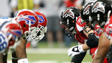 ATLANTA - DECEMBER 27: The Atlanta Falcons offense against the Buffalo Bills defense at Georgia Dome on December 27, 2009 in Atlanta, Georgia. (Photo by Kevin C. Cox/Getty Images)