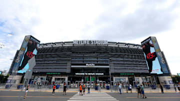 EAST RUTHERFORD, NJ - SEPTEMBER 11: A general view of MetLife Stadium prior to the game between the Cincinnati Bengals and New York Jets on September 11, 2016 in East Rutherford, New Jersey. (Photo by Streeter Lecka/Getty Images)