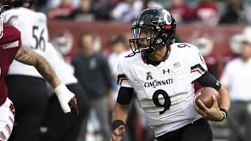 Cincinnati Bearcats quarterback Desmond Ridder (9) runs downfield during the NCAA football game between Cincinnati Bearcats and Temple Owls on Saturday, Oct. 20, 2018, at Lincoln Financial Field in Philadelphia, Penn.Cincinnati Bearcats Temple Owls