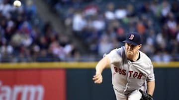May 3, 2016; Chicago, IL, USA; Boston Red Sox starting pitcher Steven Wright (35) throws against the Chicago White Sox during the second inning at U.S. Cellular Field. Mandatory Credit: David Banks-USA TODAY Sports