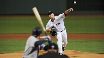Sep 18, 2016; Boston, MA, USA; Boston Red Sox starting pitcher Drew Pomeranz (31) pitches during the first inning against the New York Yankees at Fenway Park. Mandatory Credit: Bob DeChiara-USA TODAY Sports