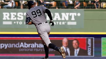 MILWAUKEE, WISCONSIN - SEPTEMBER 18: Aaron Judge #99 of the New York Yankees rounds the bases on his home run in the seventh inning against the Milwaukee Brewers at American Family Field on September 18, 2022 in Milwaukee, Wisconsin. (Photo by John Fisher/Getty Images)