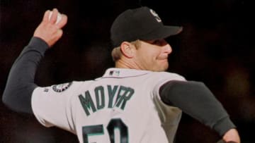 SEATTLE, UNITED STATES: Seattle Mariner pitcher Jamie Moyer delivers a pitch to the Boston Red Sox during the first inning 04 April, 2000 in Seattle, Washington. AFP PHOTO/Dan LEVINE (Photo credit should read DAN LEVINE/AFP via Getty Images)