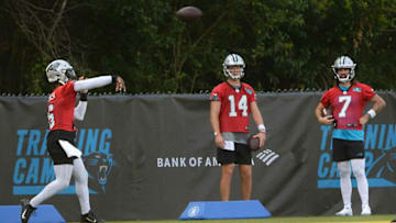 (Alex Hicks Jr./Spartanburg Herald-Journal via IMAGN Content Services) P.J. Walker and Will Grier