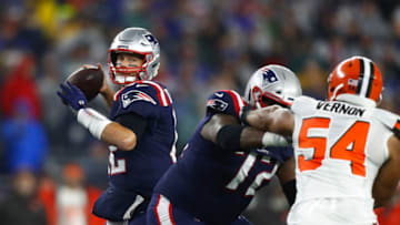 FOXBOROUGH, MASSACHUSETTS - OCTOBER 27: Tom Brady #12 of the New England Patriots looks to pass during the third quarter of the game against the Cleveland Browns at Gillette Stadium on October 27, 2019 in Foxborough, Massachusetts. (Photo by Omar Rawlings/Getty Images)