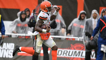 CLEVELAND, OH - SEPTEMBER 09: Tyrod Taylor #5 of the Cleveland Browns rushes for a third quarter touchdown against the Pittsburgh Steelers at FirstEnergy Stadium on September 9, 2018 in Cleveland, Ohio. (Photo by Jason Miller/Getty Images)