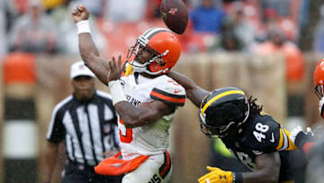 CLEVELAND, OH - SEPTEMBER 09: Bud Dupree #48 of the Pittsburgh Steelers breaks up a pass by Tyrod Taylor #5 of the Cleveland Browns during the second quarter at FirstEnergy Stadium on September 9, 2018 in Cleveland, Ohio. (Photo by Joe Robbins/Getty Images)