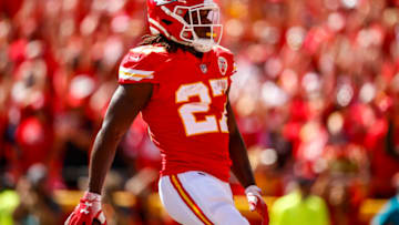 KANSAS CITY, MO - SEPTEMBER 23: Kareem Hunt #27 of the Kansas City Chiefs crosses the goal line for a touchdown during the first quarter of the game against the San Francisco 49ers at Arrowhead Stadium on September 23rd, 2018 in Kansas City, Missouri. (Photo by David Eulitt/Getty Images)