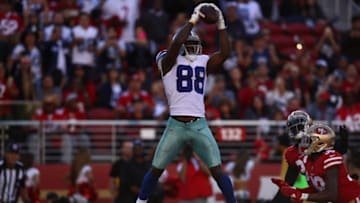 SANTA CLARA, CA - OCTOBER 22: Dez Bryant #88 of the Dallas Cowboys makes a catch for a two-yard touchdown against the San Francisco 49ers during their NFL game at Levi's Stadium on October 22, 2017 in Santa Clara, California. (Photo by Ezra Shaw/Getty Images)