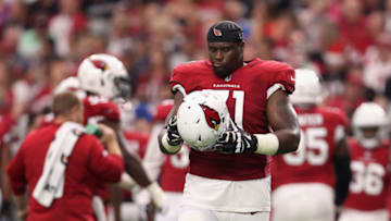 GLENDALE, AZ - NOVEMBER 26: Offensive guard Earl Watford #71 of the Arizona Cardinals walks on the field during the first half of the NFL game against the Jacksonville Jaguars at the University of Phoenix Stadium on November 26, 2017 in Glendale, Arizona. The Cardinals defeated the Jaguars 27-24. (Photo by Christian Petersen/Getty Images)