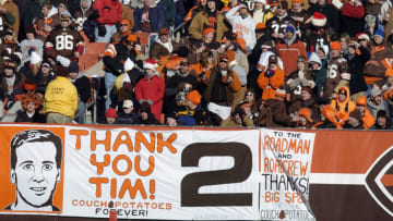 CLEVELAND - DECEMBER 21: Fans say farewell to quarterback Tim Couch #2 of the Cleveland Browns during the Browns last home game of the season at Cleveland Browns Stadium, which happened to be against the Baltimore Ravens, on December 21, 2003 in Cleveland, Ohio. The Ravens won 35-0. (Photo by David Maxwell/Getty Images)