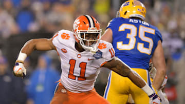 CHARLOTTE, NC - DECEMBER 01: Isaiah Simmons #11 of the Clemson Tigers reacts against the Pittsburgh Panthers in the second quarter during their game at Bank of America Stadium on December 1, 2018 in Charlotte, North Carolina. (Photo by Grant Halverson/Getty Images)