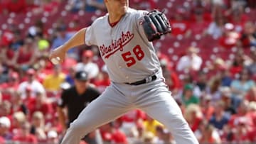 Jun 5, 2016; Cincinnati, OH, USA; Washington Nationals relief pitcher Jonathan Papelbon throws against the Cincinnati Reds during the ninth inning at Great American Ball Park. The Nationals won 10-9. Mandatory Credit: David Kohl-USA TODAY Sports
