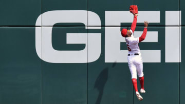 WASHINGTON, DC - MARCH 30: Victor Robles #16 of the Washington Nationals is unable to catch an RBI triple by Jeff McNeil #6 of the New York Mets (not pictured) in the first inning at Nationals Park on March 30, 2019 in Washington, DC. (Photo by Patrick McDermott/Getty Images)