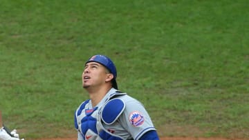 Wilson Ramos #40 of the New York Mets in action against the Philadelphia Phillies during an MLB baseball game at Citizens Bank Park on August 16, 2020 in Philadelphia, Pennsylvania. (Photo by Rich Schultz/Getty Images)