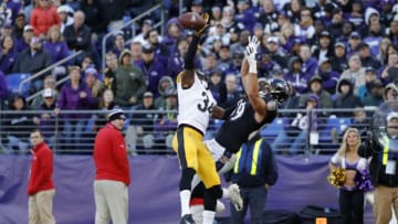 BALTIMORE, MD - NOVEMBER 04: Strong Safety Terrell Edmunds #34 of the Pittsburgh Steelers breaks up a pass intended for tight end Mark Andrews #89 of the Baltimore Ravens in the third quarter at M&T Bank Stadium on November 4, 2018 in Baltimore, Maryland. (Photo by Scott Taetsch/Getty Images)