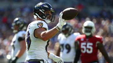 BALTIMORE, MD - SEPTEMBER 15: Mark Andrews #89 of the Baltimore Ravens celebrates a first down against the Arizona Cardinals during the second half at M&T Bank Stadium on September 15, 2019 in Baltimore, Maryland. (Photo by Dan Kubus/Getty Images)