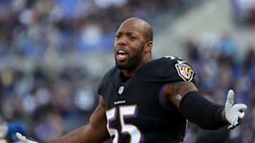 BALTIMORE, MD - NOVEMBER 27: Outside linebacker Terrell Suggs